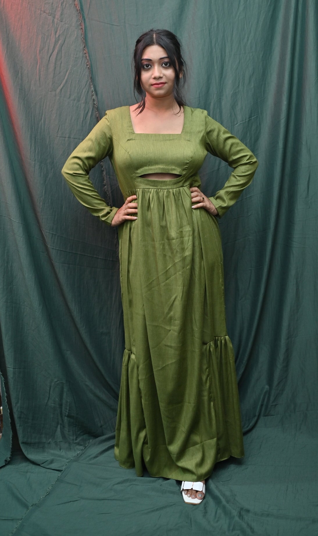 GREEN SIDE GATHERED DRESS