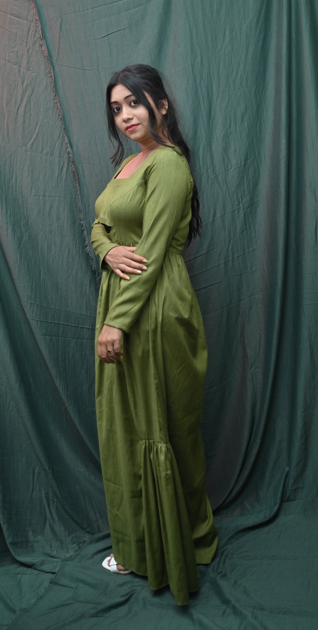 GREEN SIDE GATHERED DRESS